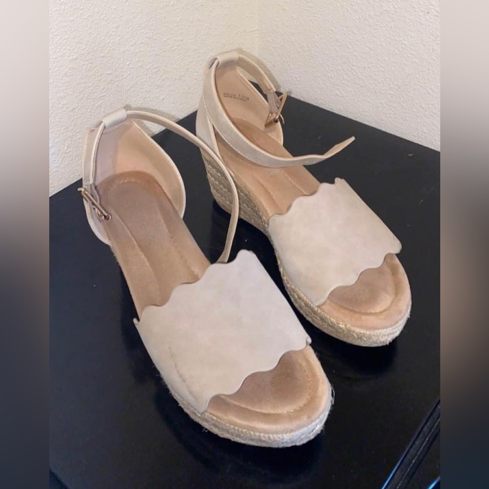 Summer tan heels